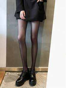 زوج جوارب نسائية سوداء سكسية بسيطة وأنيقة مناسبة للارتداء اليومي