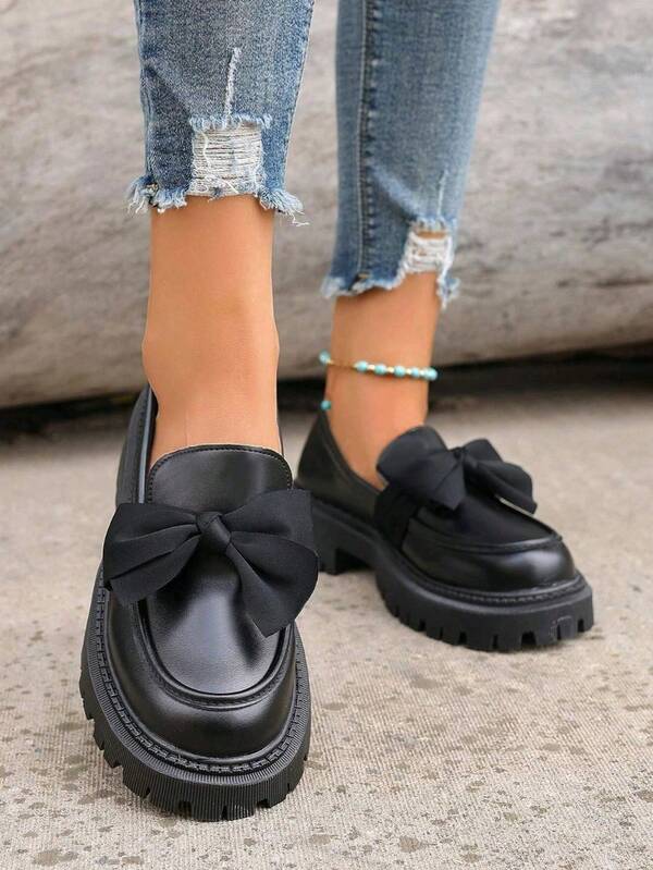Elegante schwarze Schleifenloafer für Damen - vielseitige Slip-On Überschuhe mit dicker Sohle, bequeme Rundkappen-Lässig-Flats für alle Jahreszeiten, leichte Arbeits- und Studentenschuhe, Damenschuhe