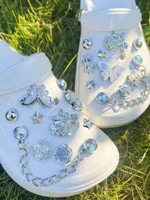 20 sztuk Ogrodowe Buty Dekor Srebrny Kryształ Motyl Łańcuch, Odpinane Klipsy Do Butów Do Pustych/Sandałów, Nadaje Się Na Prezenty, Wszystkie Sezony