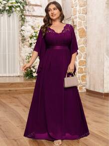 Robe élégante de soirée, de mariage, d'anniversaire, de remise de diplôme, de bal de promo, d'événement formel, avec encolure en V à volants en dentelle florale contrastée et manches à volants en mousseline de soie