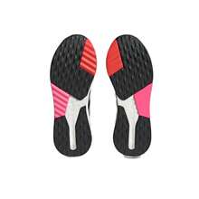 Adidas AVRYN - cblack/cblack/pnkfus - View 4