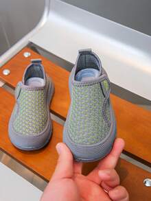 百搭春季新款粗脚胖脚幼儿室内幼儿园防滑镂空网眼鞋儿童布鞋