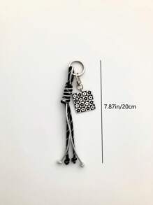 1pc Black & White Checkered Keychain, Black & White Flower Heart Square Charm Bag Accessory, Couple's Charm, Car Accessories, Women's Handbag/Shoulder Bag/Backpack Decor, Men's Backpack Keyring, Gift For Young Couples, College Students, Y2K/Goth Style