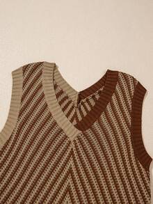 Acelitt Summer Strawberry Pink Contrast Chevron Knitted V-Neck Sweater Tank Top - Khaki - View 6