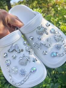 20 sztuk Ogrodowe Buty Dekor Srebrny Kryształ Motyl Łańcuch, Odpinane Klipsy Do Butów Do Pustych/Sandałów, Nadaje Się Na Prezenty, Wszystkie Sezony