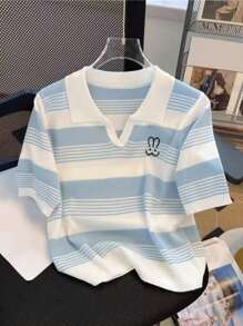 Damen Sommer Strick Polokragen Kurzarm Top mit kontrastierendem Streifendesign und Stickerei