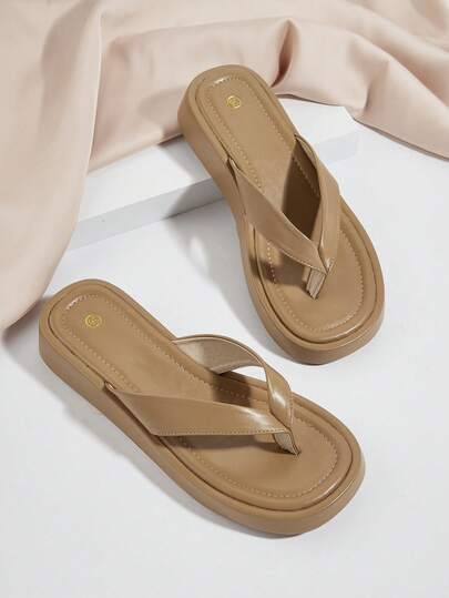 柔软防滑优质皮革人字拖凉鞋，时尚新款厚底拖鞋，舒适百搭，室内外均可穿着，适合所有季节，坡跟（注意：新鞋的脚趾区域可能有点硬，建议先在家穿几次，让鞋子适应后再到户外穿，以减少摩擦）