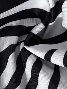 1 Set Women Zebra Print Halter Neck Two Pieces Bikini Swimwear, Fashionable & Sexy - Black and White - View 5