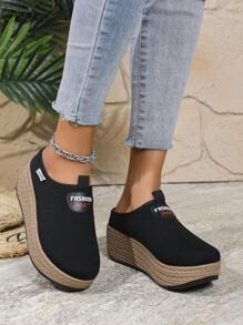 Nuevas sandalias de plataforma casuales de verano con puntera redonda y slip-on para mujeres