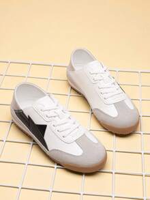 Boys Girls Fashion Sneakers Foldable Back Retro Classic Casual Tennis Lightweight Breathable Walking Shoes For Little/Big Kid - Black and White - View 4