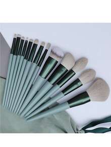 13件套化妆刷套装 + 2个绿色化妆海绵，包含眼影刷、粉底刷、BB霜刷、遮瑕刷、腮红刷、散粉刷，柔软齐全，是女士化妆的理想之选。套装包含各种化妆刷，是化妆的完美组合，也是一份精美的化妆礼盒。 - 彩色 - 查看 7