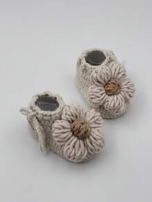 1 Pair Infant Flower Handmade Knitted Non-Slip Pre-Walking Socks - Beige - View 6