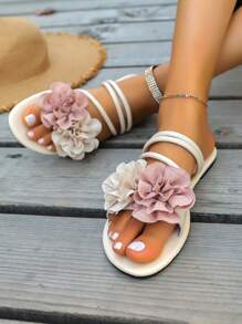 Sandalias versátiles y de moda, pantuflas deslizantes florales bicolor de alta gama