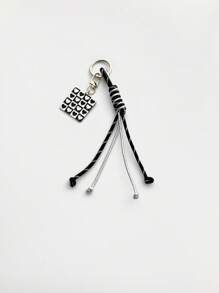 1pc Black & White Checkered Keychain, Black & White Flower Heart Square Charm Bag Accessory, Couple's Charm, Car Accessories, Women's Handbag/Shoulder Bag/Backpack Decor, Men's Backpack Keyring, Gift For Young Couples, College Students, Y2K/Goth Style