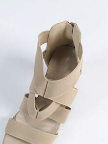 Sandálias de salto alto femininas na cor damasco para primavera/verão, modelo romano com tiras cruzadas e elástico, com fecho de zíper. - Damasco - Ver 4