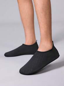Men's Lightweight Slip-On Buckle Outdoor Water Shoes For Swimming, Travel, Surfing, Beach, Yoga, Indoor Fitness, Running