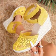 Women's Comfortable Slip-On Round Toe Wedge Heel Platform Loafers, Spring/Summer - Yellow - View 10