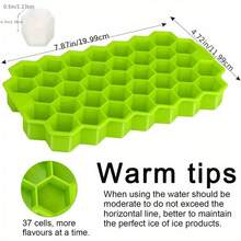 1 件蜂窝状硅胶冰格 - 37 格六角形冰块模具,可制作形状完美的冰块和冰球 - 彩色 - 查看 3