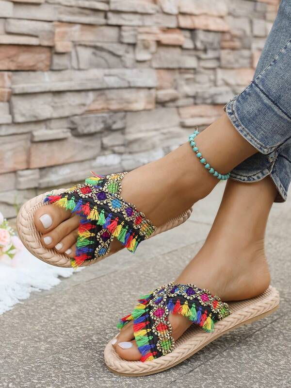 Lightweight Summer Beach Sandals - Elegant Women Colorful Tassel Criss-Cross Flat Sandals, Bohemian Style, Outdoor Casual Beach Shoes, Solid Color Flat Shoes, Slip-On Design, Perfect For Holiday And Summer Outing