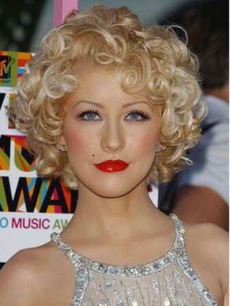 Women's Blonde Short Curly Wig Rose Inner Net Full Mechanism Synthetic Wig Summer Short Hair Suitable For Role Playing And Daily Wear