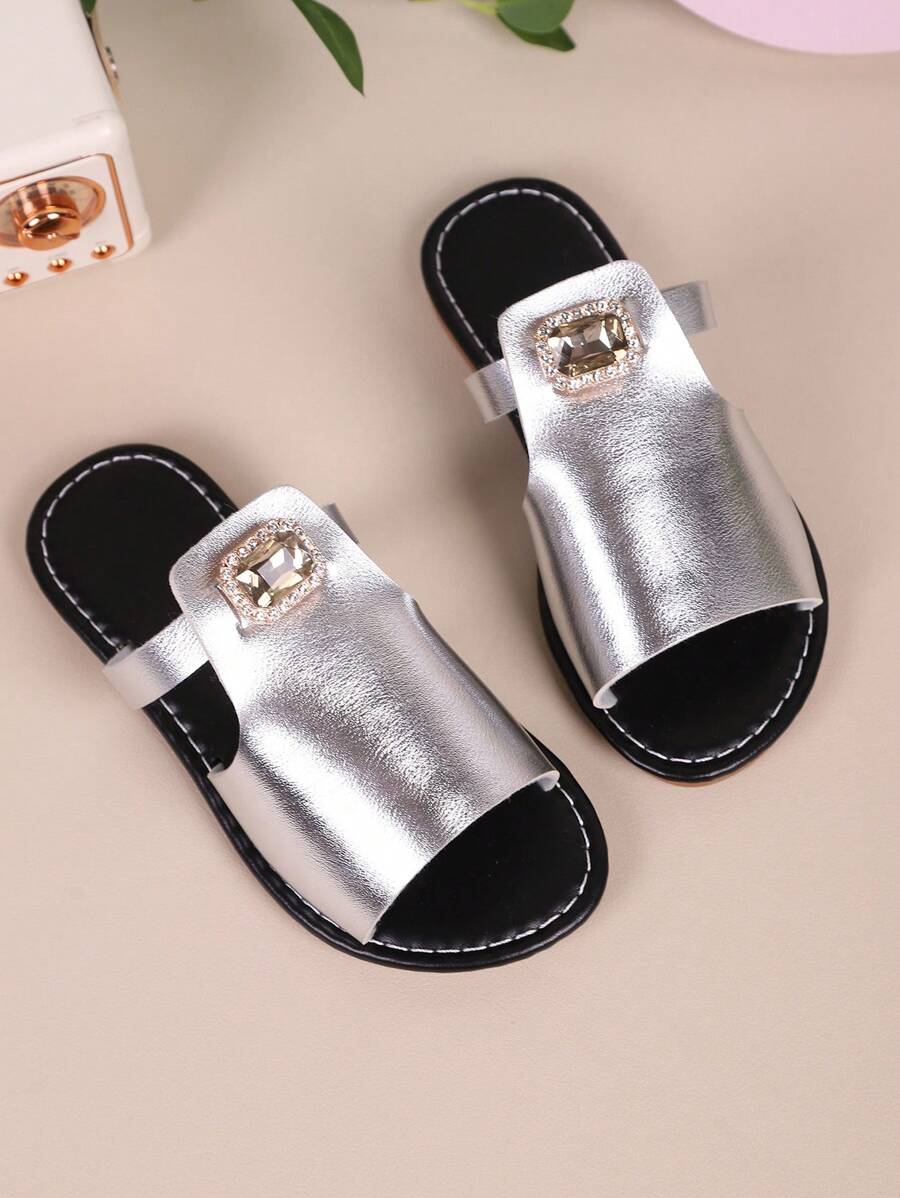 Children's Flat Sandals; Girls' Sandals; Girls' Summer Sandals; Boys' Summer Sandals; A Pair Of Fashionable And Casual Beach Holiday Travel For Both Boy And Girl