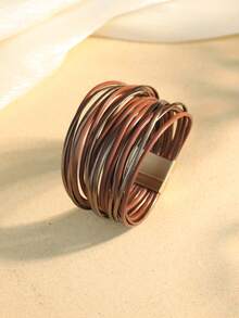 1件波西米亚风多层缠绕手链，时尚度假配饰，撞色磁扣，大胆嬉皮摇滚风格，男女皆宜，宽手镯设计，完美女性配饰