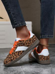 New High-Quality Fashion Casual Retro Sneakers For Men & Women, Luxury Flat Shoes Suitable For Students & Couples