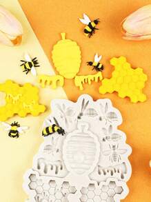 1/2/4pcs "Bee Theme Silicone Mold (Including Honeycomb/Queen Bee/Honey Bucket Design) - Non-Stick Baking Mold Suitable For Chocolate/Fondant/Soap/Jelly DIY Making, Multi-Function Cake Decorating Tool Suitable For Parties, Birthday Dessert Tables, Cupcakes, Cookies And Kitchen Baking Enthusiasts", Mother's Day, Father's Day, Wedding, Back To Schools Season, Graduation Season Supplies.