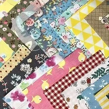 50片/套，25*25厘米/10x10英寸花卉图案布料组合，适合DIY拼布和缝纫，也适合初学者。拼布用品包括格子布、其他布料、缝纫用品和配件。