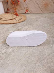 Zapatos planos informales, elegantes y versátiles para mujer, con diseño de corazón blanco, cómodos y antideslizantes