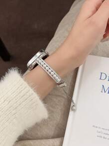 1 pieza Banda compatible con , Correa para mujer de estilo de moda, Pulsera de metal de cobre con doble de circonita y perla, Compatible con de 38/40/41/42/44/45/46/49 mm, Compatible con Series Ultra/SE/10/9/8/7/6/5/4/3/2/1, La longitud se puede ajustar sin herramientas, Regalo para amigos