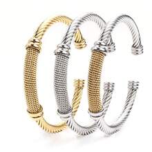 Casual Stainless Steel Men's Ladies Bracelets Do Not Fade And Are Of High Quality And Can Be Used As Holiday Gifts For Relatives And Friends. - Multicolor - View 1