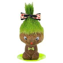 Muñeca de cabeza de paja linda de ojos grandes, escritorio, planta en maceta pequeña, oficina, planta verde, adorno, hierba de gato