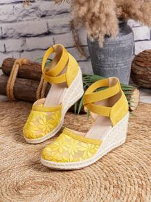 Women's Comfortable Slip-On Round Toe Wedge Heel Platform Loafers, Spring/Summer - Yellow - View 5