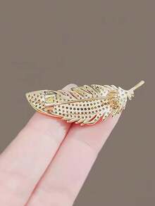 1pc Elegant Luxury Crystal Feather Brooch Pin, High-End Chic Accessory For Suits, Qipao, Shawls And Other Outfits Dress Accessories Pin For Clothes Bag Charm School Office Accessories Shirts Jacket Jewelry Halloween Clothes Pin Funny Cute Teacher Gifts00 Costume Accessories Bag Charms - Multicolor - View 4