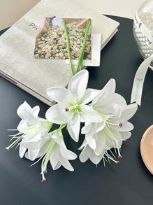 1 PEZZO/3 PEZZI/6 PEZZI Piante artificiali Fiori artificiali Giglio Decorazione per la casa Decorazione da tavolo Composizione floreale Fiori artificiali Decorazioni artificiali Fiori di plastica Decorazione per il cortile Decorazione matrimoniale profumo fiorito Fiori finti