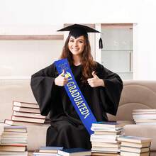1 pieza Banda de graduación 2025 con letras doradas brillantes "Me gradué" para fiesta de graduación 2025, accesorios para ceremonia de celebración, utilería fotográfica, sin decoloración ni manchas, talla grande elegante en cámara (Blanco+Azul+Negro) - Multicolor - Ver 10