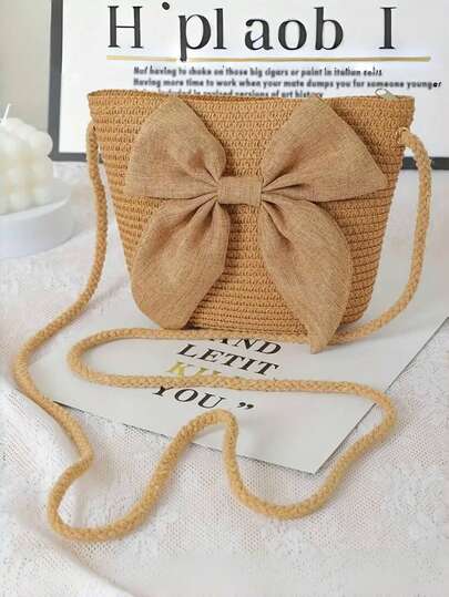 Elegant Beige Straw Crossbody Bag With Large Bow - Woven Texture, Zippered Closure, Ideal For Beach Vacation, Wedding, Summer Outing, Beach Tote