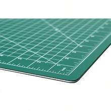 Dahle Vantage 10680 See-Through Premium Self-Healing Cutting, 9x12, 1/2 Grid, 5 Layers Healing, Crafts & Sewing, - Green - View 2