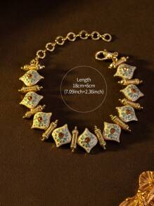 A Vintage Luxury European Style Elegant Heavy Work Exotic Enamel Bracelet Accessory With Retro Palace Style.
