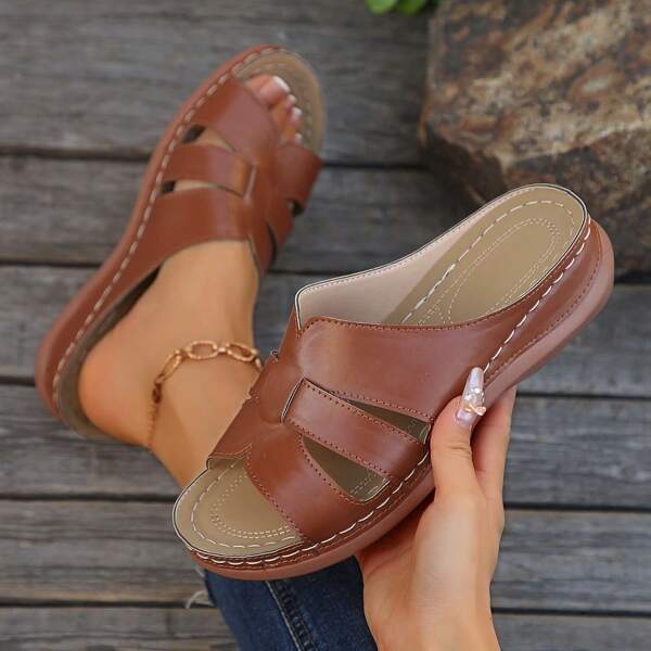 New Retro Casual Plus Size 4.3" Women's Thick Sole Flip-Flops, Slippers With Embroidery & Cutout Design, Wedge Heel, Beach Sandals, Summer