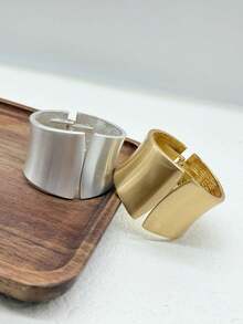 1 Piece Minimalist Chic Elegant Vintage Style Metal Spring Clasp Bangle Bracelet Varnish Plating - 金色 - 查看 3