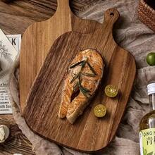 Tabla de cortar de madera de palo rosa premium con asa - tabla de cortar multiusos para carnes, pescado, queso, pan, pasteles, frutas y verduras - antideslizante, bandeja de cocina duradera con asa de agarre fácil, adecuada para entretenimiento interior/exterior - Color de la madera - Ver 9