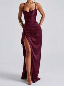 WOWDARK Letnia sukienka w kolorze czerwonego wina na Walentynki, modna satynowa sukienka imprezowa na ramiączkach typu spaghetti z marszczeniami i rozcięciem, elegancka sukienka odpowiednia na Walentynki, randki, spotkania, imprezy, podróże, wakacje, plażę i nie tylko