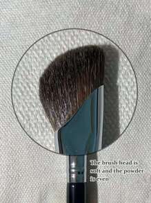 1pc Scythe-Shaped Brush For Nose Contouring And Blending, Designed For Highlighting And Contouring The Nose