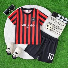 2 件套年轻男孩休闲时尚英文数字印花户外 T 恤 + 短裤套装，夏季 - 紅色 - 查看 1