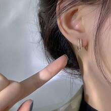 Boucles d'oreilles micro-incrustées à double couche, design de niche, boucles d'oreilles haut de gamme en argent sterling, cadeau de la Saint-Valentin pour femmes