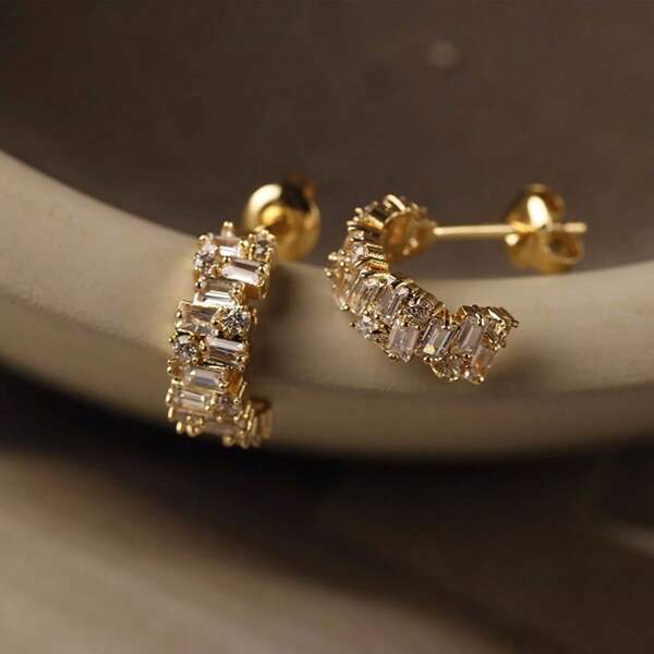 1pair Dazzling Stud Earrings With Zirconia, S925 Gold-Plated Sterling Silver, Minimalist And Versatile For Women Holiday