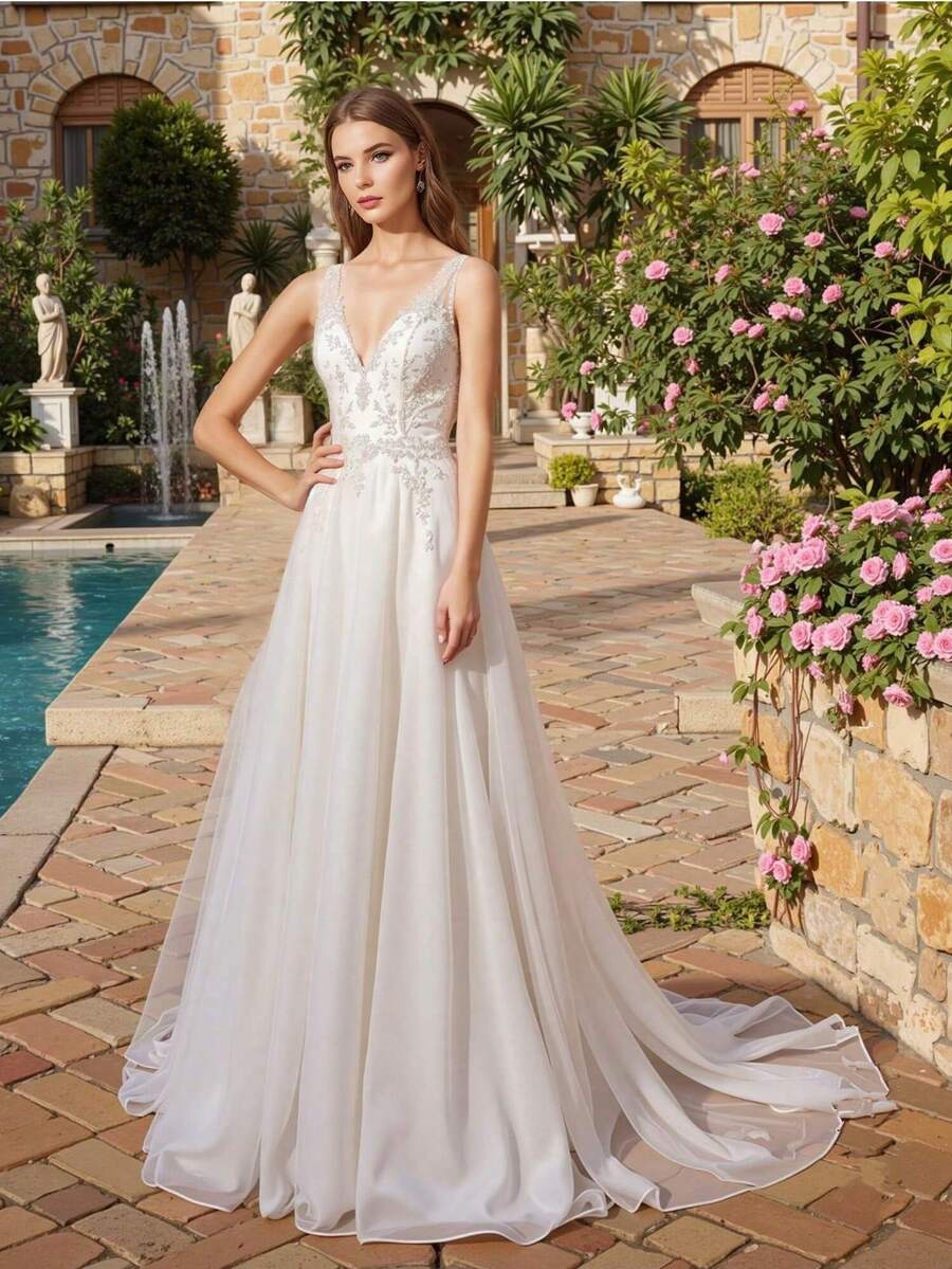 Romantic Sweetheart Lace Appliqué Wedding Dress With Open Back And Tulle Skirt