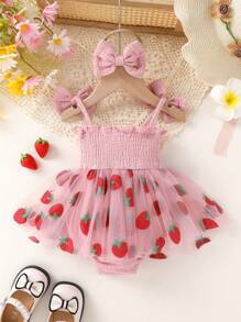 2pcs/Set Baby Girls' Casual Cute Elegant Sweet Cotton Letter & Strawberry Embroidery Ruffle Bow Strap Matching Strawberry Print Mesh Romper Dress With Headband Set, Soft Breathable Infant Girl Clothing, Newborn Birthday Outfit, Suitable For Daily, Vacation, Party, Photo Shoot